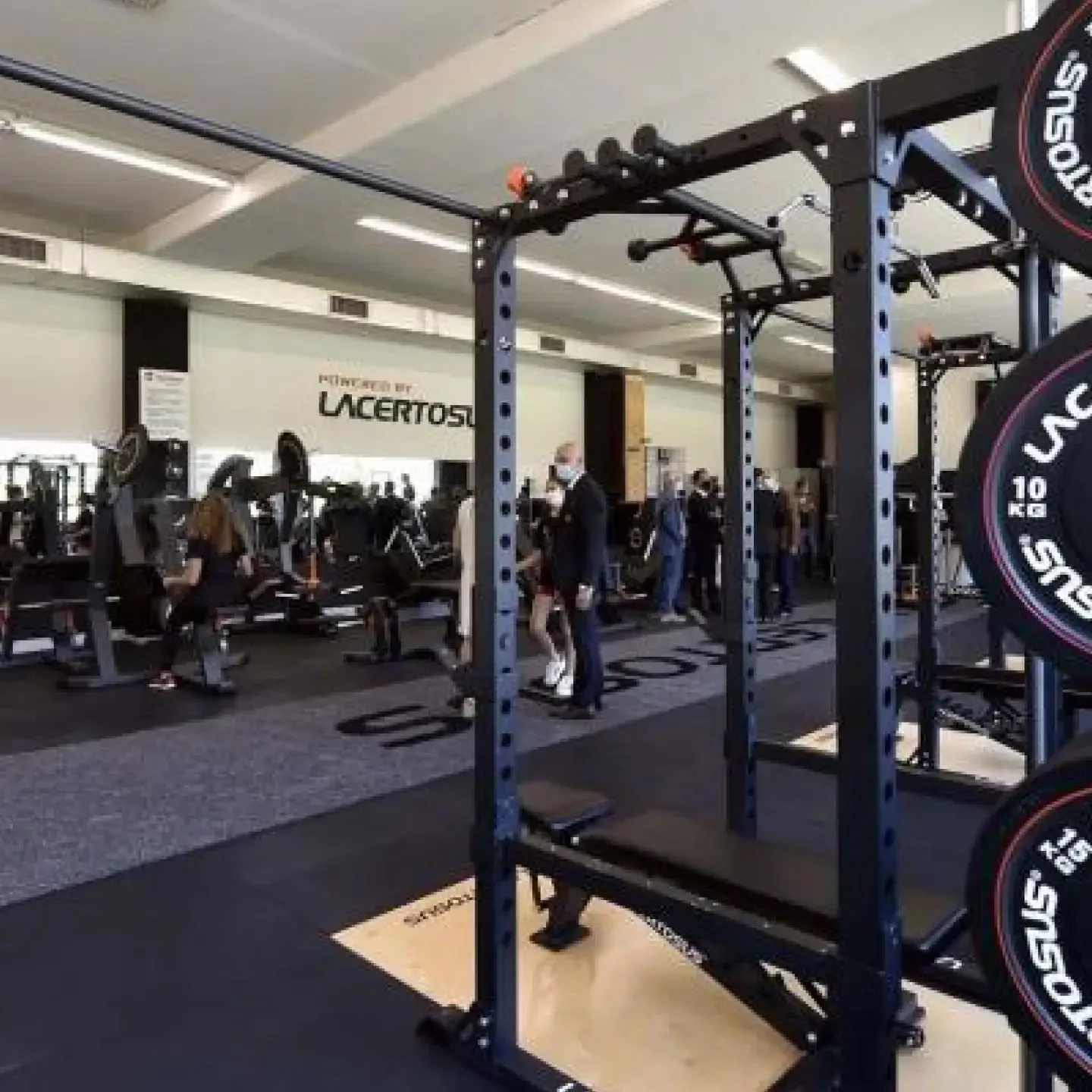 Spazio fitness in un campus universitario